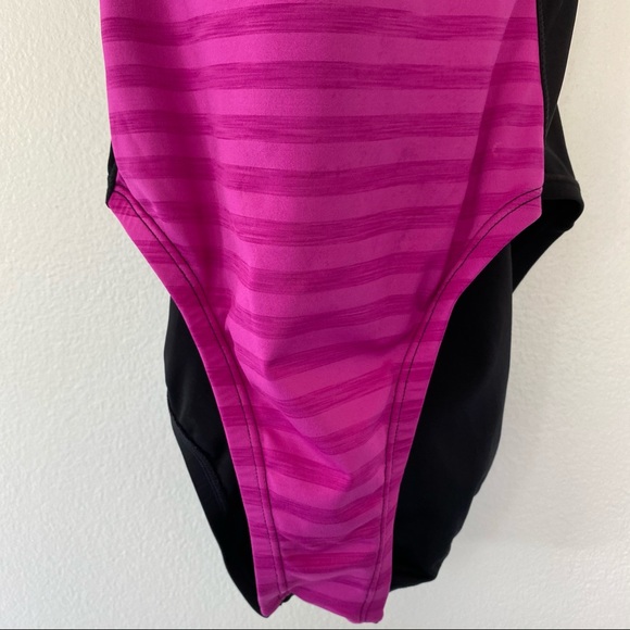 Nike One Piece Swimsuit Size 10 - Picture 4 of 8
